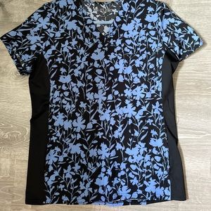 Printed scrub top